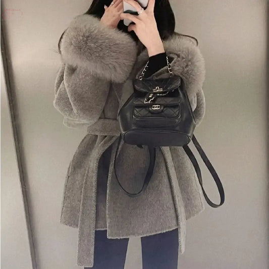 High End Double-sided Wool Strapping Real Wool Fur Coat Women's Removable Cuffs Fox Fur Temperament Cashmere Short Jacket Brocelles.