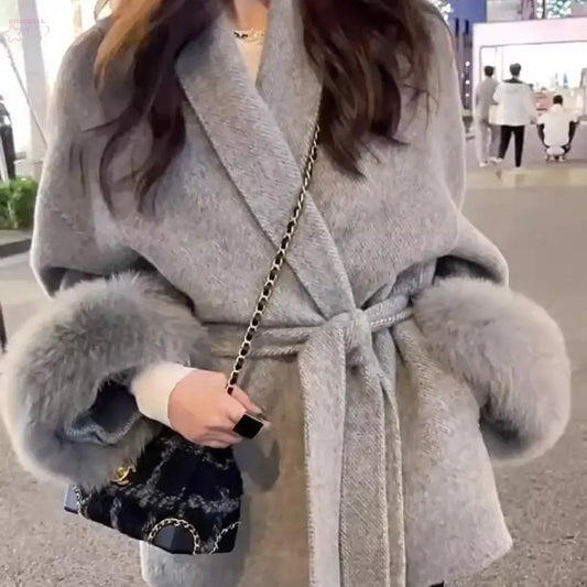 High End Double-sided Wool Strapping Real Wool Fur Coat Women's Removable Cuffs Fox Fur Temperament Cashmere Short Jacket Brocelles.