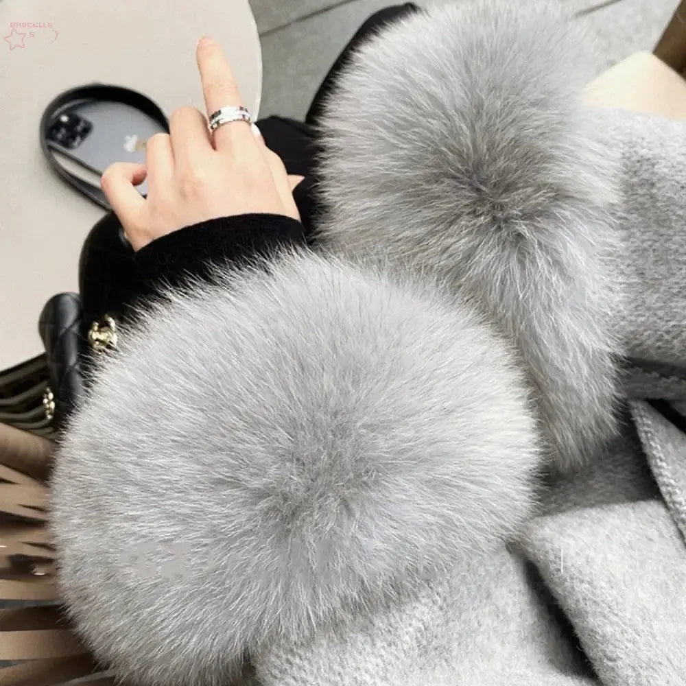 High End Double-sided Wool Strapping Real Wool Fur Coat Women's Removable Cuffs Fox Fur Temperament Cashmere Short Jacket Brocelles.