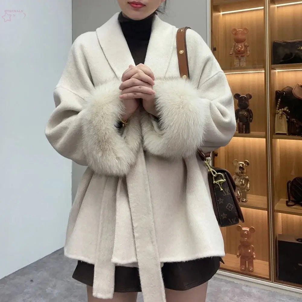 High End Double-sided Wool Strapping Real Wool Fur Coat Women's Removable Cuffs Fox Fur Temperament Cashmere Short Jacket Brocelles.