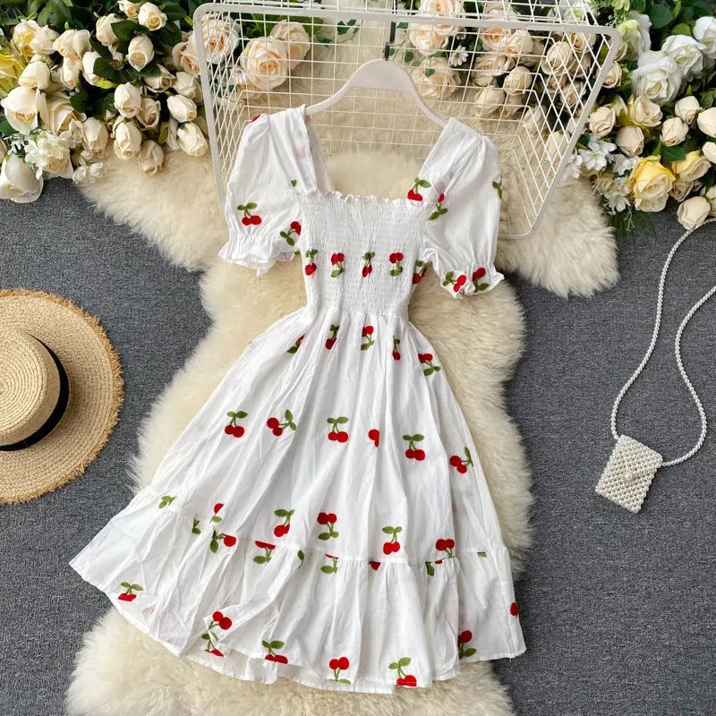 Small Sweet Girl Wears a Western Style Square Neck Elastic Slim Embroidery Dress Summer Brocelles